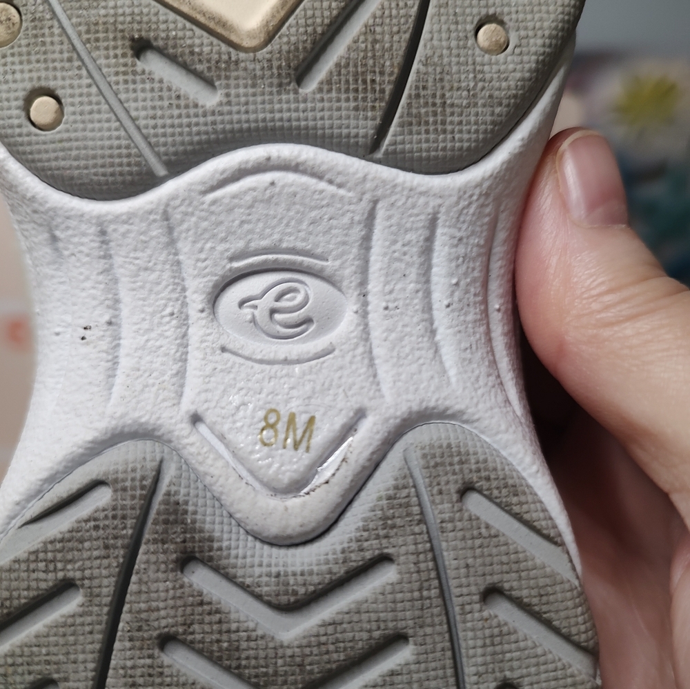 Easy Spirit Traveltime Family Comfort Shoes - Picture 4 of 7